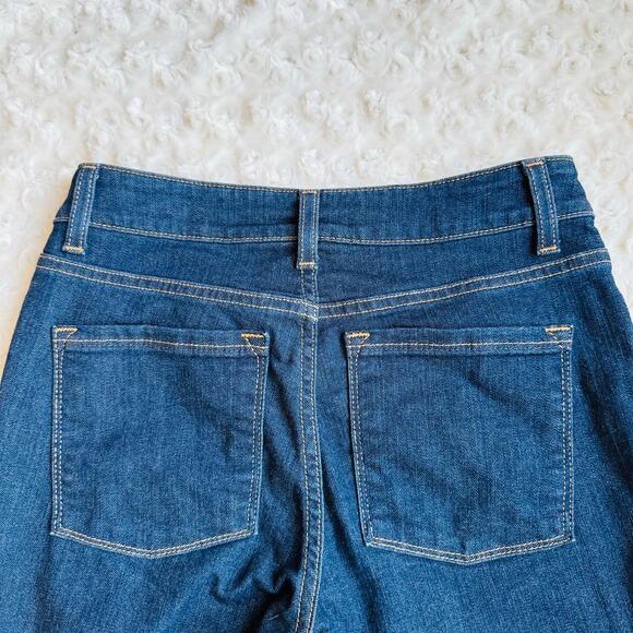 L.L. Bean Classic Favorite Fit Hi Rise Straight Dark Wash Cotton Jeans 2 NEW - Picture 5 of 8